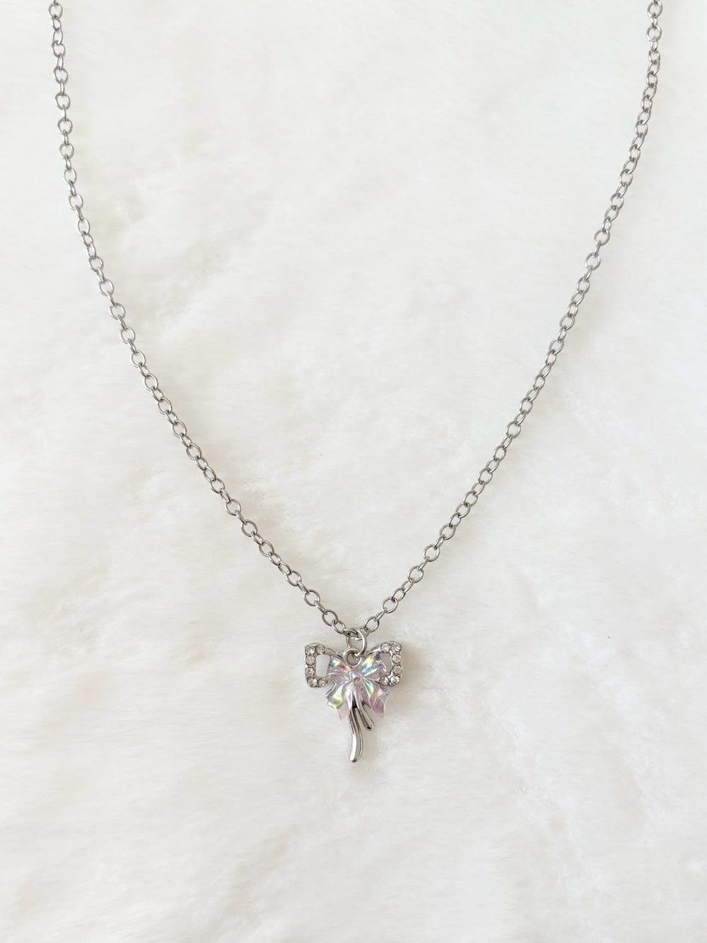 5/$15 🩷 MUST BUNDLE Silver Bow & Crystal Pendant Necklace - Women Jewelry